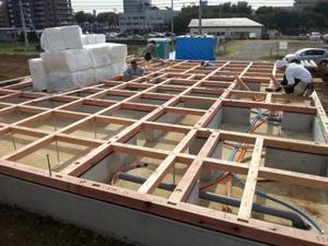 土台敷きしています