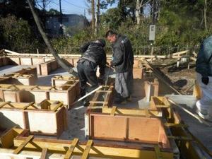 基礎立ち上がり打設