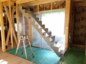 鉄骨階段塗装+防火用ボード施工_つくば市自社モデル