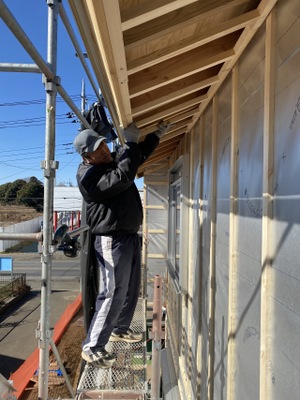 外壁胴縁取り付け