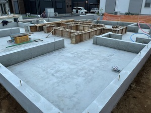 つくば市I様邸 新築工事 外構工事 立ち上がり型枠解体をおこないました