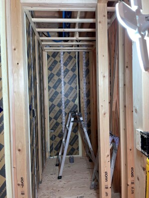 つくば市I様邸 新築工事 大工工事 1階野縁組をおこないました