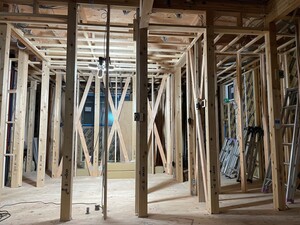 つくば市I様邸 新築工事 大工工事 1階野縁組みをおこないました